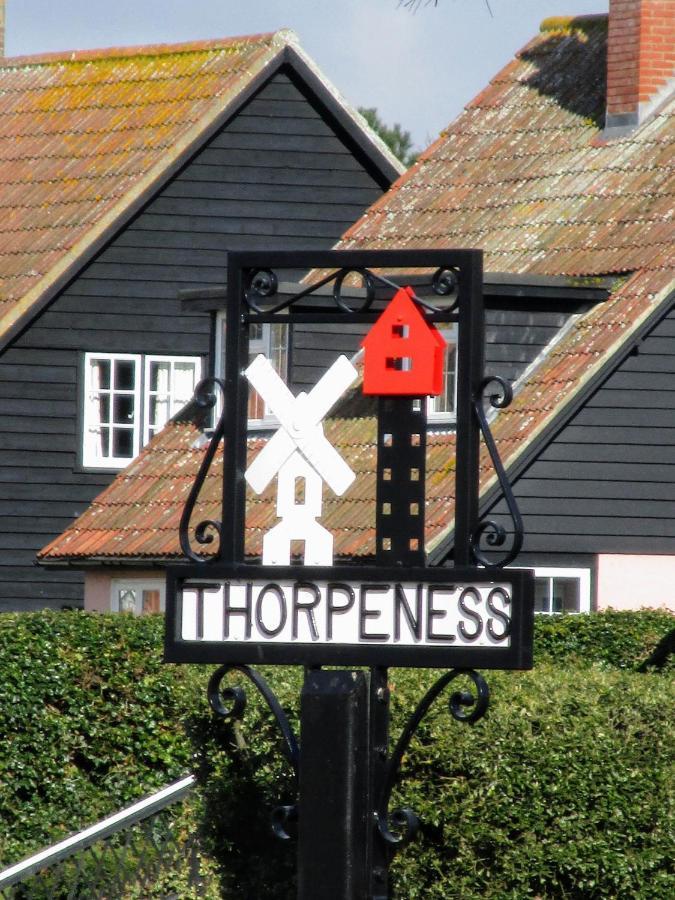 Regatta - A Lakeview Apartment In Thorpeness - Aldeburgh Coastal Cottages Exterior foto